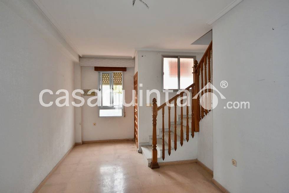 Dúplex en Venta en San Felipe Neri, Catral