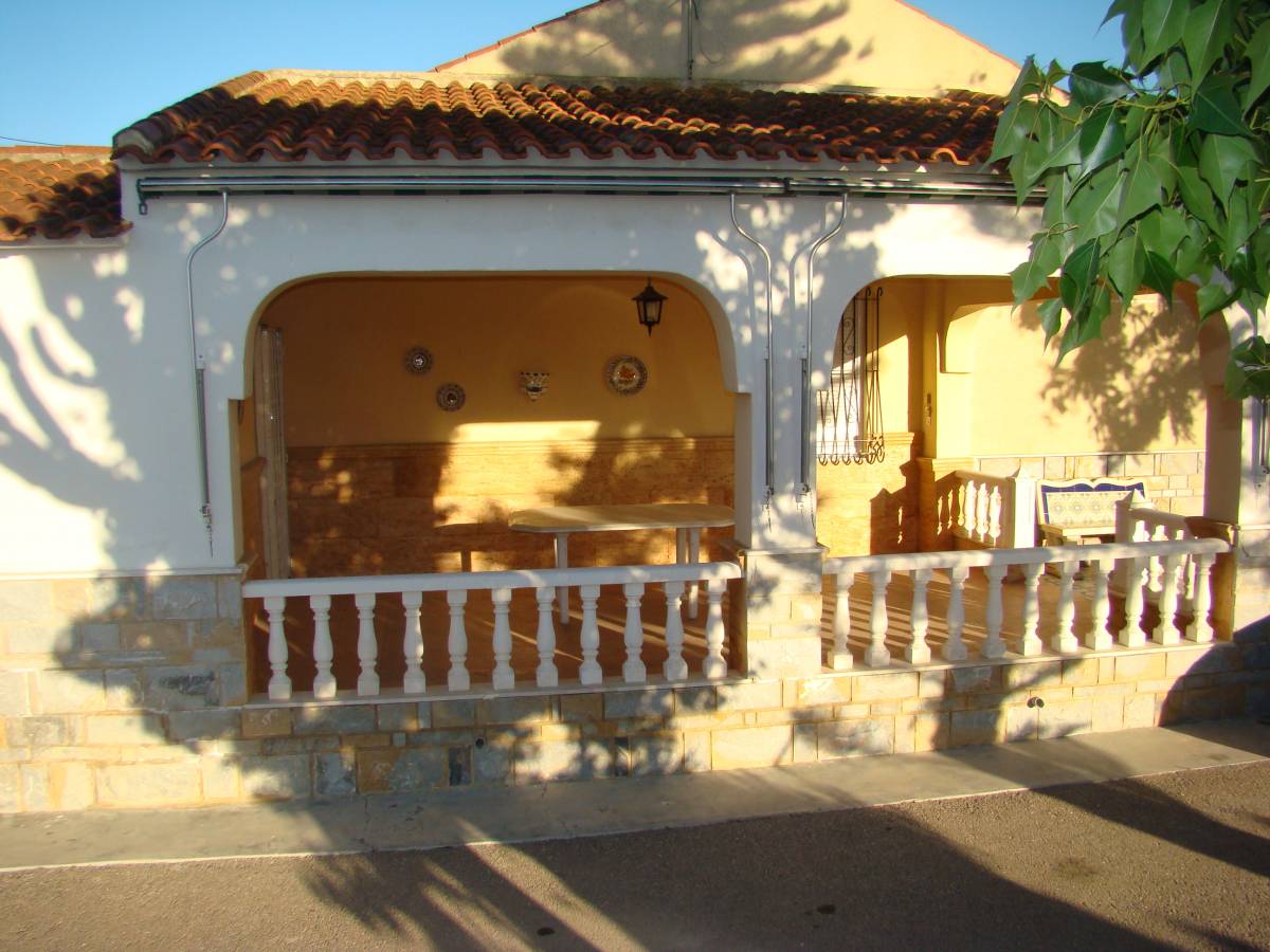 Chalet en Alquiler en huerta, Catral