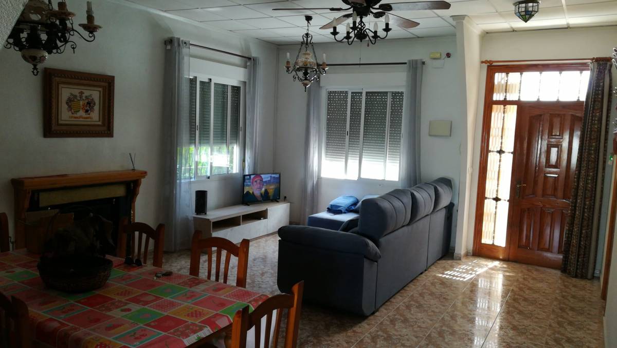 Chalet en Alquiler en huerta, Catral