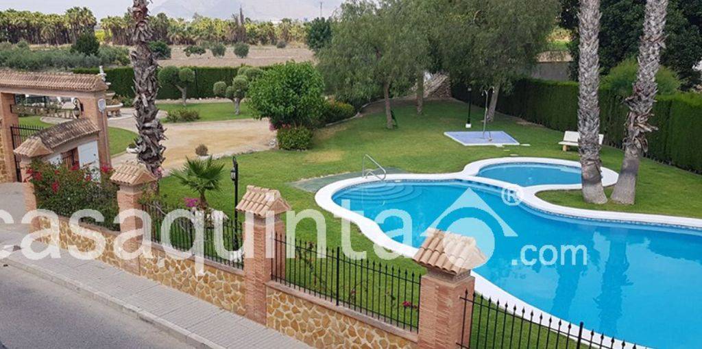 Bungalow en Venta en Barrio de la Cruz, Catral