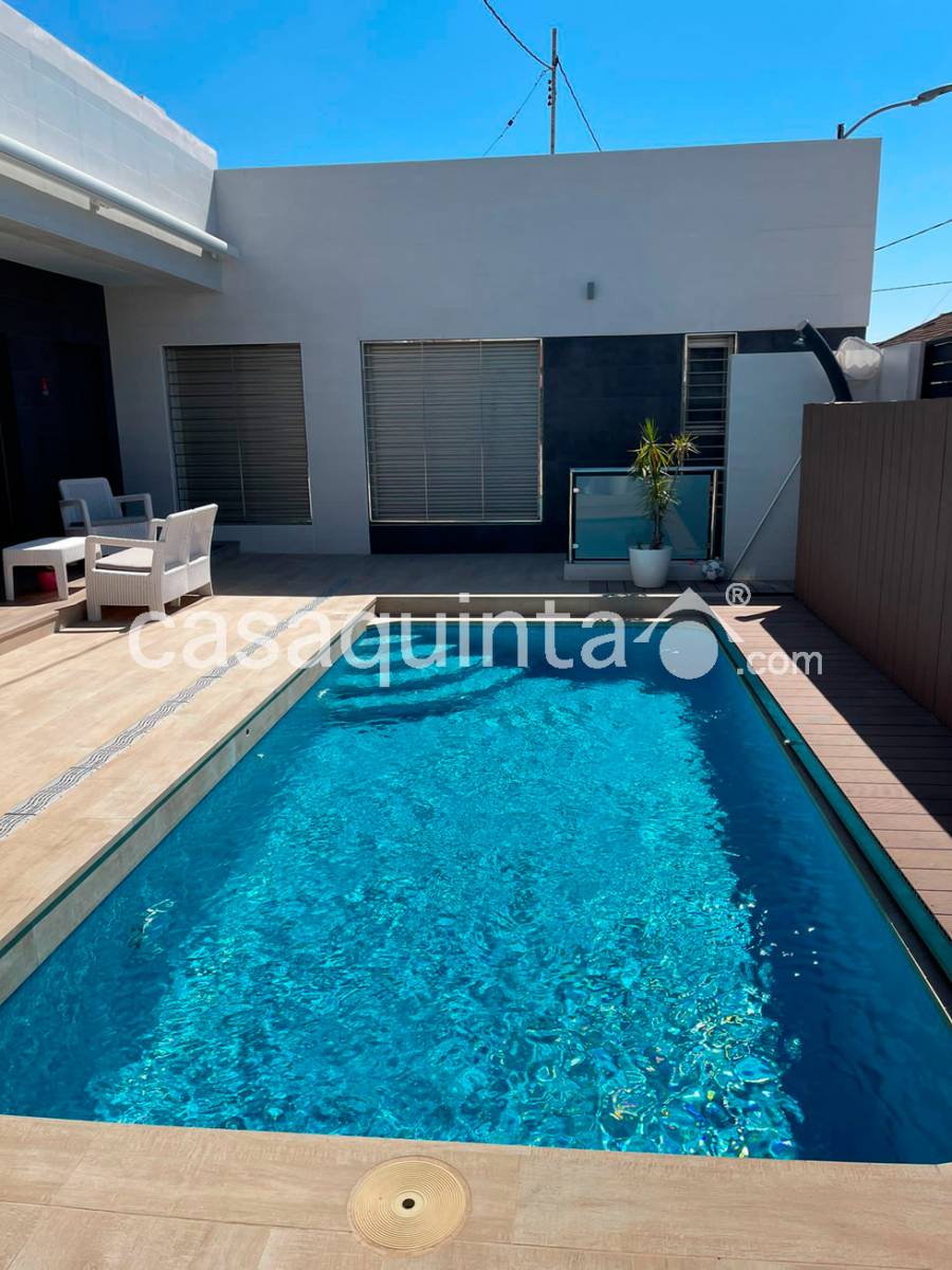 Chalet en Venta en centro, Catral