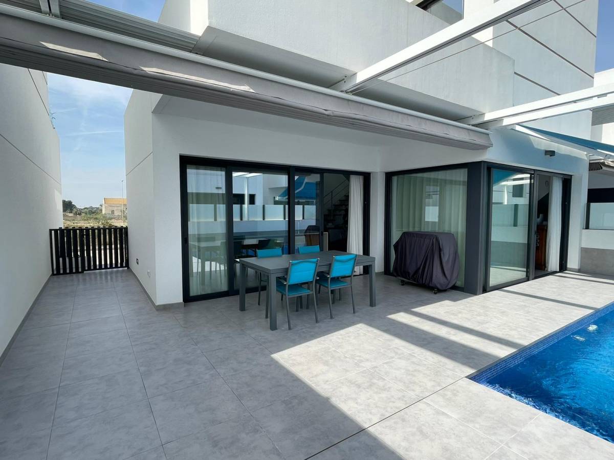 Chalet en Venta en centro, Dolores