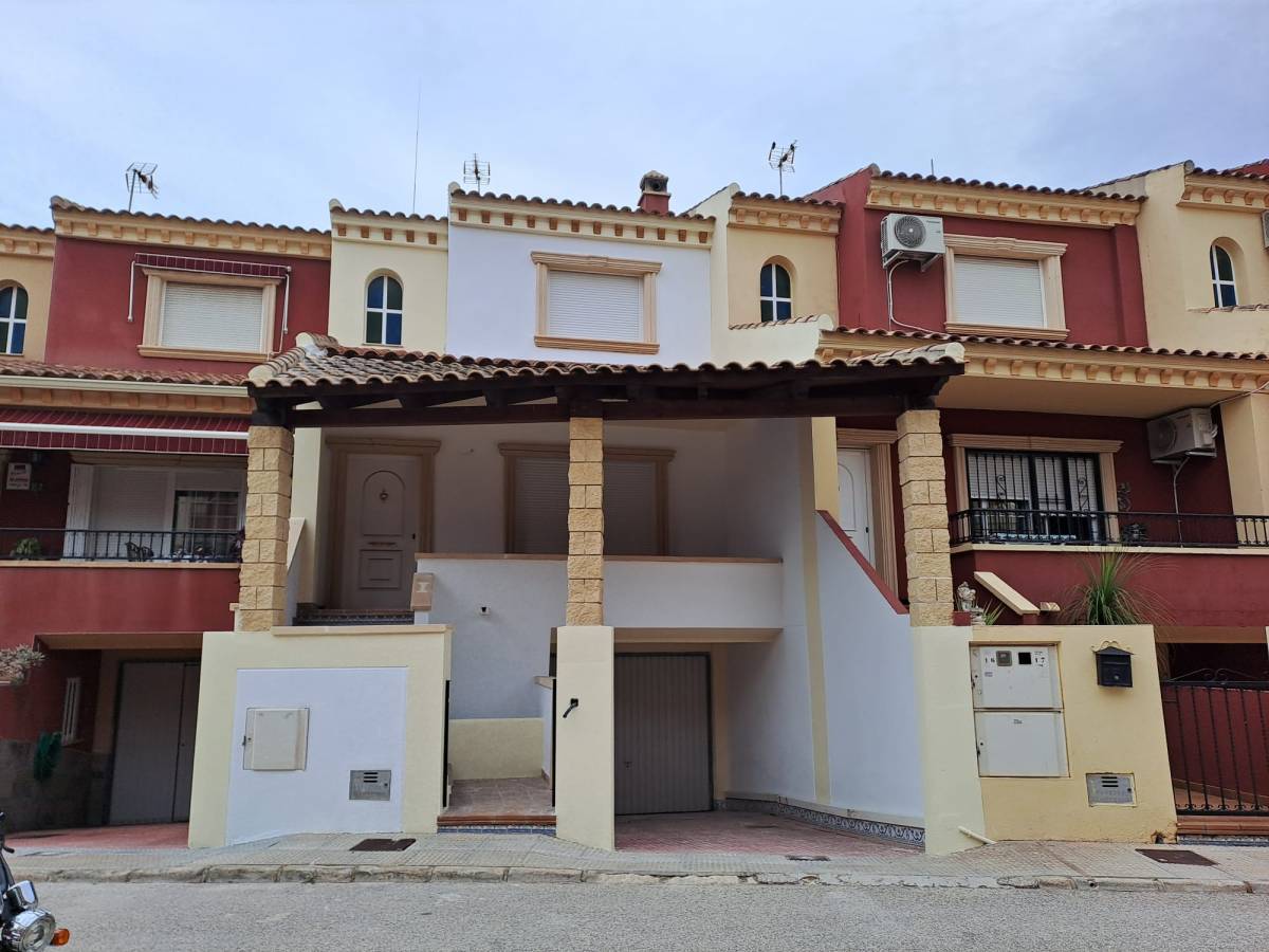 Dúplex en Venta en centro, Catral