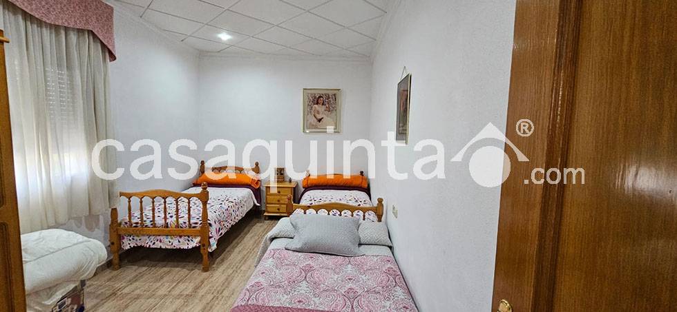 Casa con Terreno en Venta en LOS MONECILLOS, Granja de Rocamora